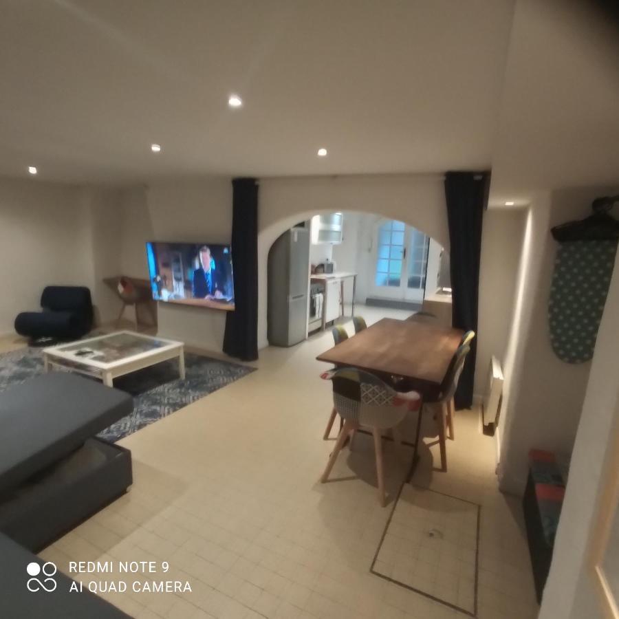 Апартаменты Charming And Modern Cave In The Heart Of The Port Ницца Экстерьер фото